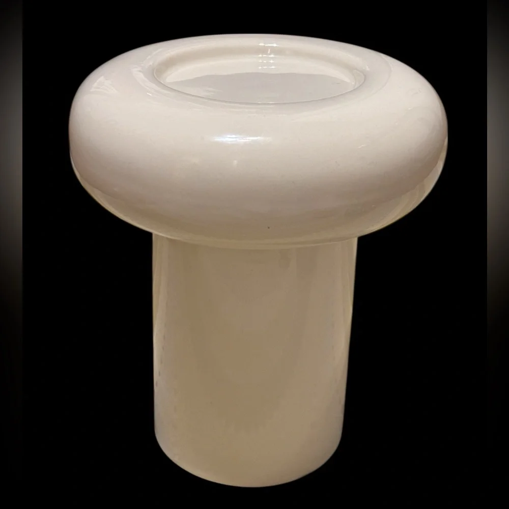 Jaru Vintage Elegant White Mushroom Candle Holder- great condition 1985